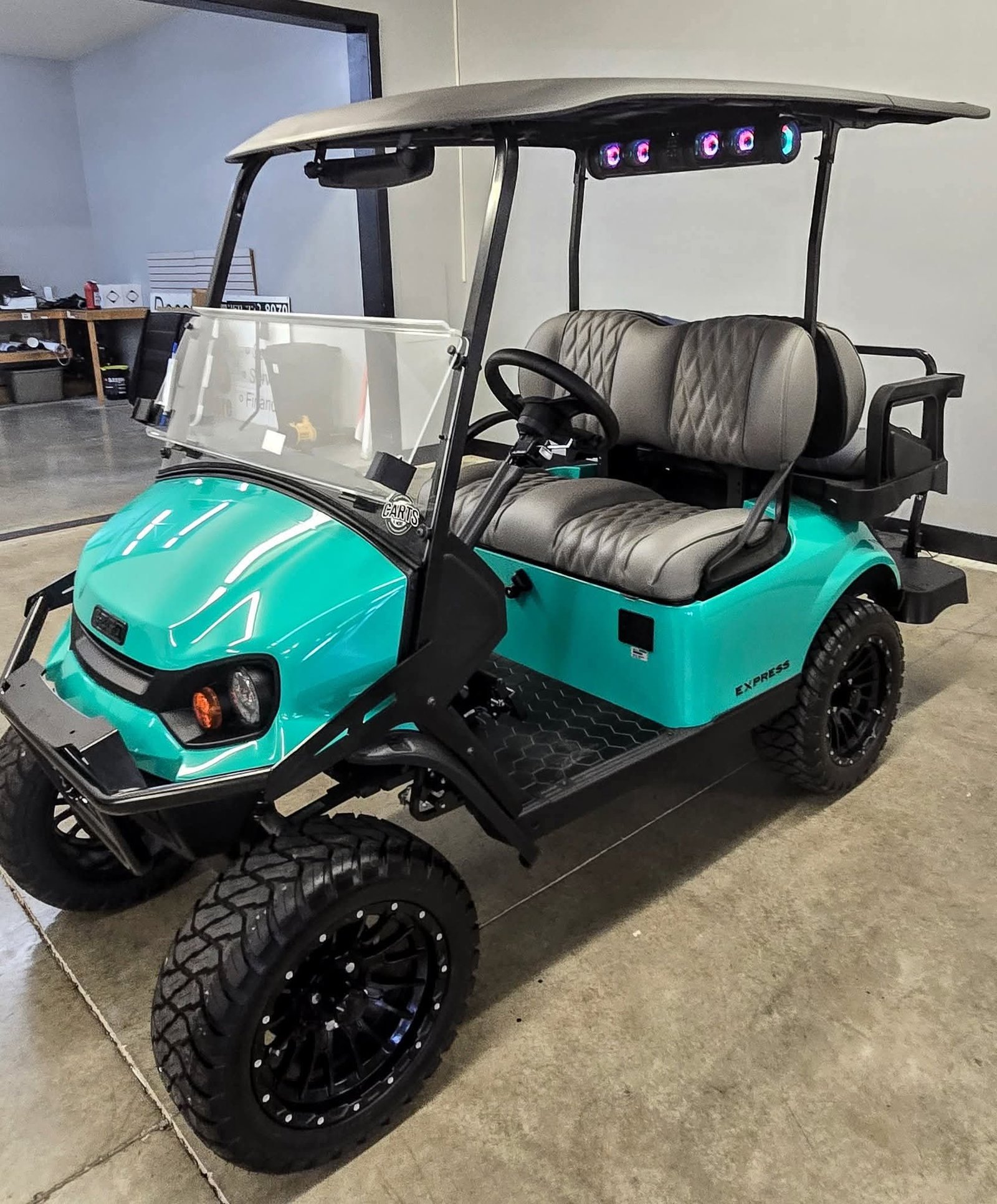 2025 E-Z-GO Express 4 SEATER GAS