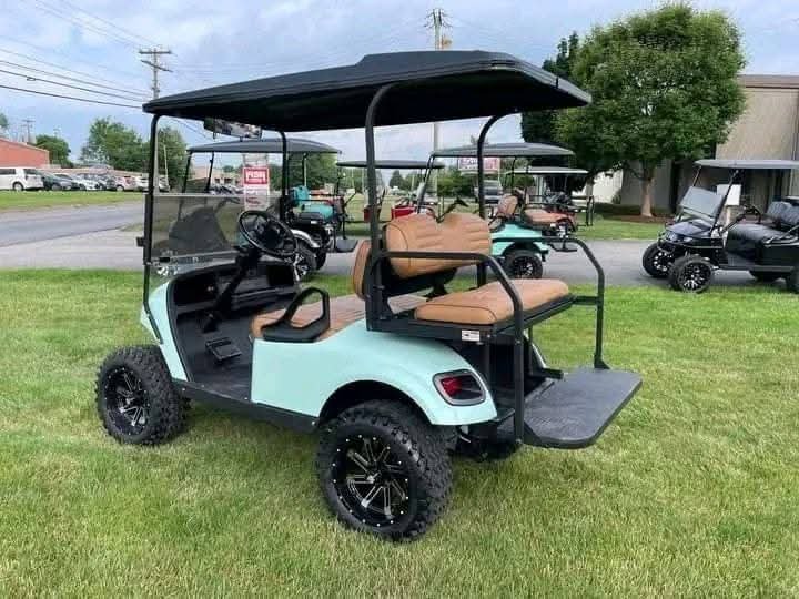 Ezgo TXT Gas Powered Golf Cart 4 SEATER GAS - Image 4