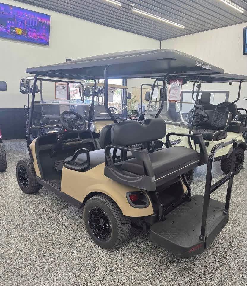2020 Ezgo Txt EFI Premium Rear Flip Seat 4 SEATER GAS - Image 6