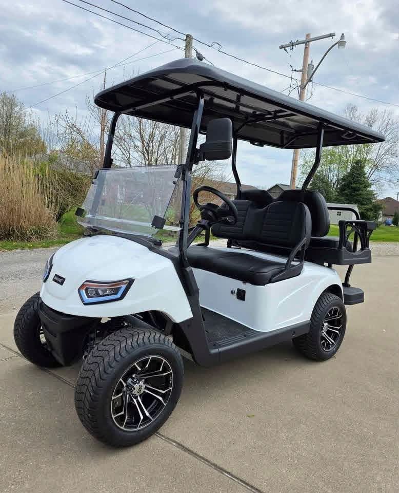 2025 Madjax E-Series Lithium 4 SEATER ELECTRIC