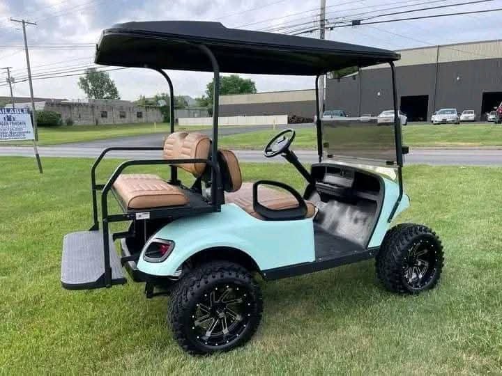 Ezgo TXT Gas Powered Golf Cart 4 SEATER GAS - Image 6